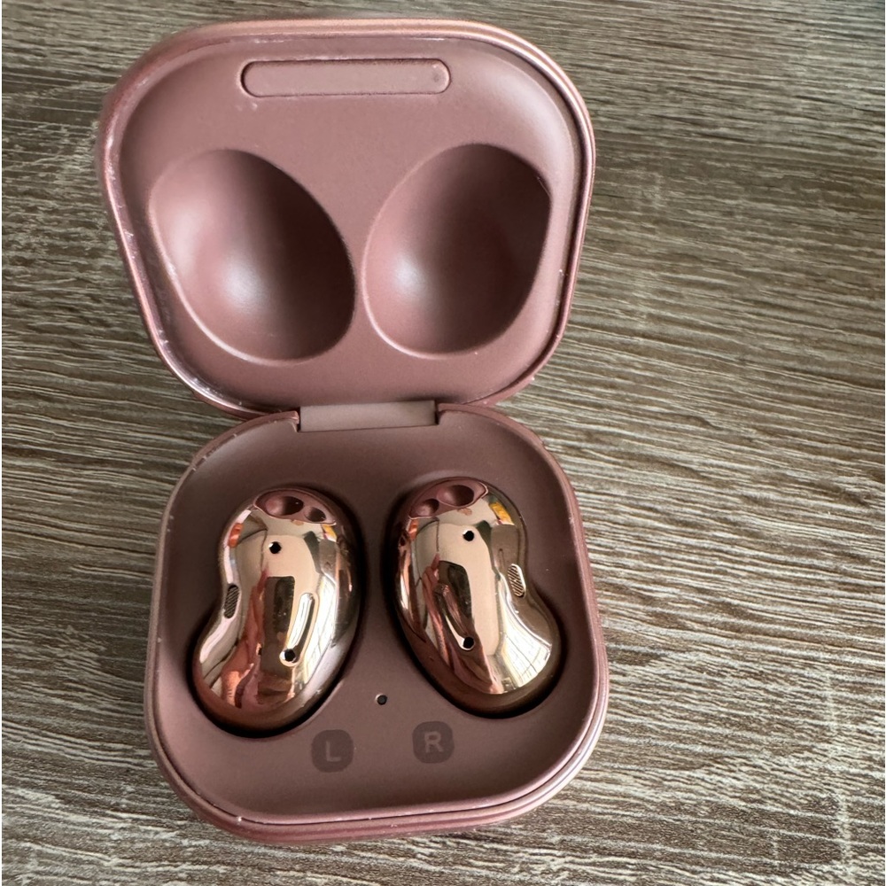 Samsung wireless earbuds